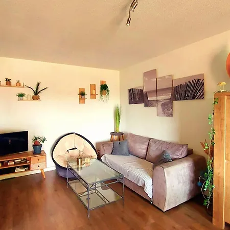 With Balcony 5 Minutes Walk From The Sea Appartement *