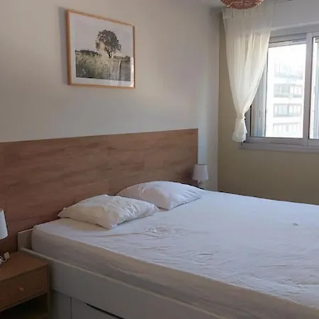 With Balcony 5 Minutes Walk From The Sea Appartement