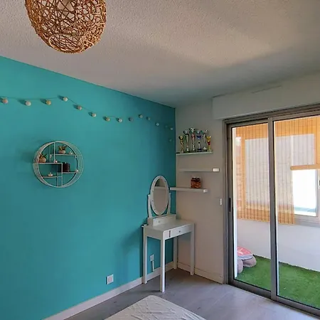 With Balcony 5 Minutes Walk From The Sea Appartement *